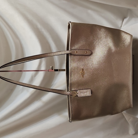 Coach Handbags - Coach City Tote Bag In Shimmery Rose Gold